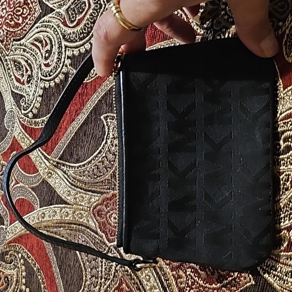 💥💥💥Michael Kors 💥💥💥 - Picture 3 of 7